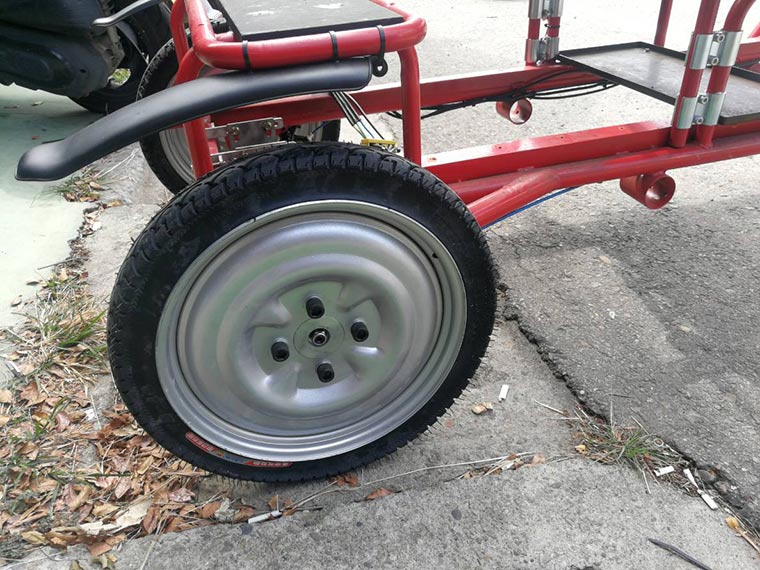 Electric mini truck- add solid tire for rear wheels